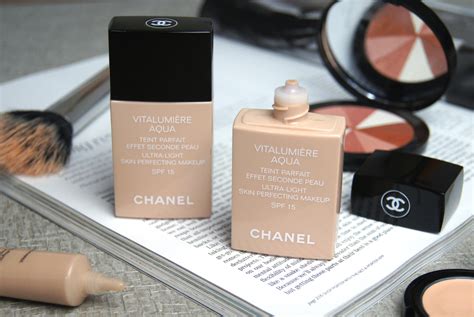 Chanel Vitalumiere Aqua & Chanel Base Lumiere 